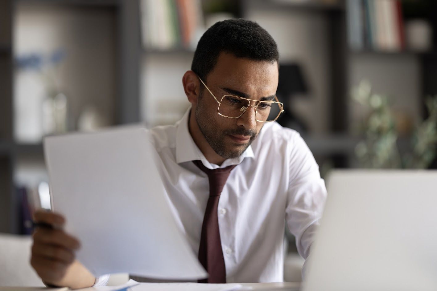 Agent reading alta settlement