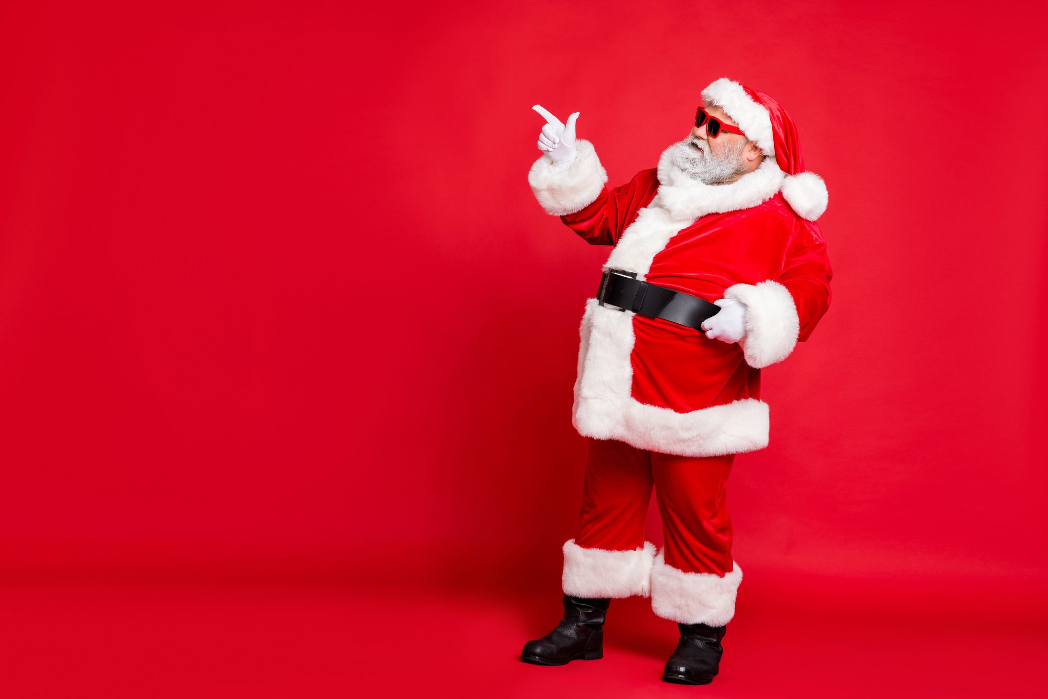 santa celebrates christmas and is immune to covid19 in 2020