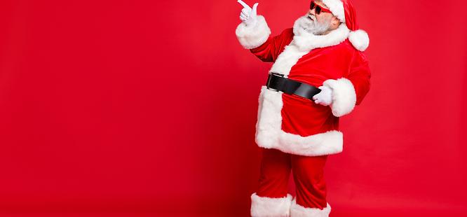 santa celebrates christmas and is immune to covid19 in 2020