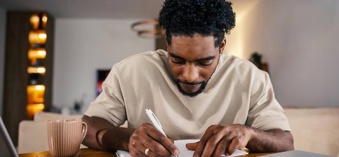 Man setting health goals in birmingham al