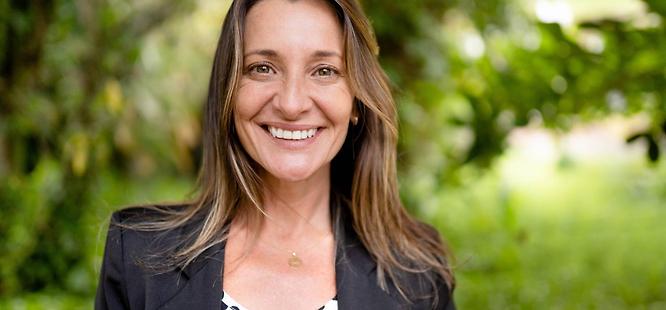 Woman who knows early signs of heart disease