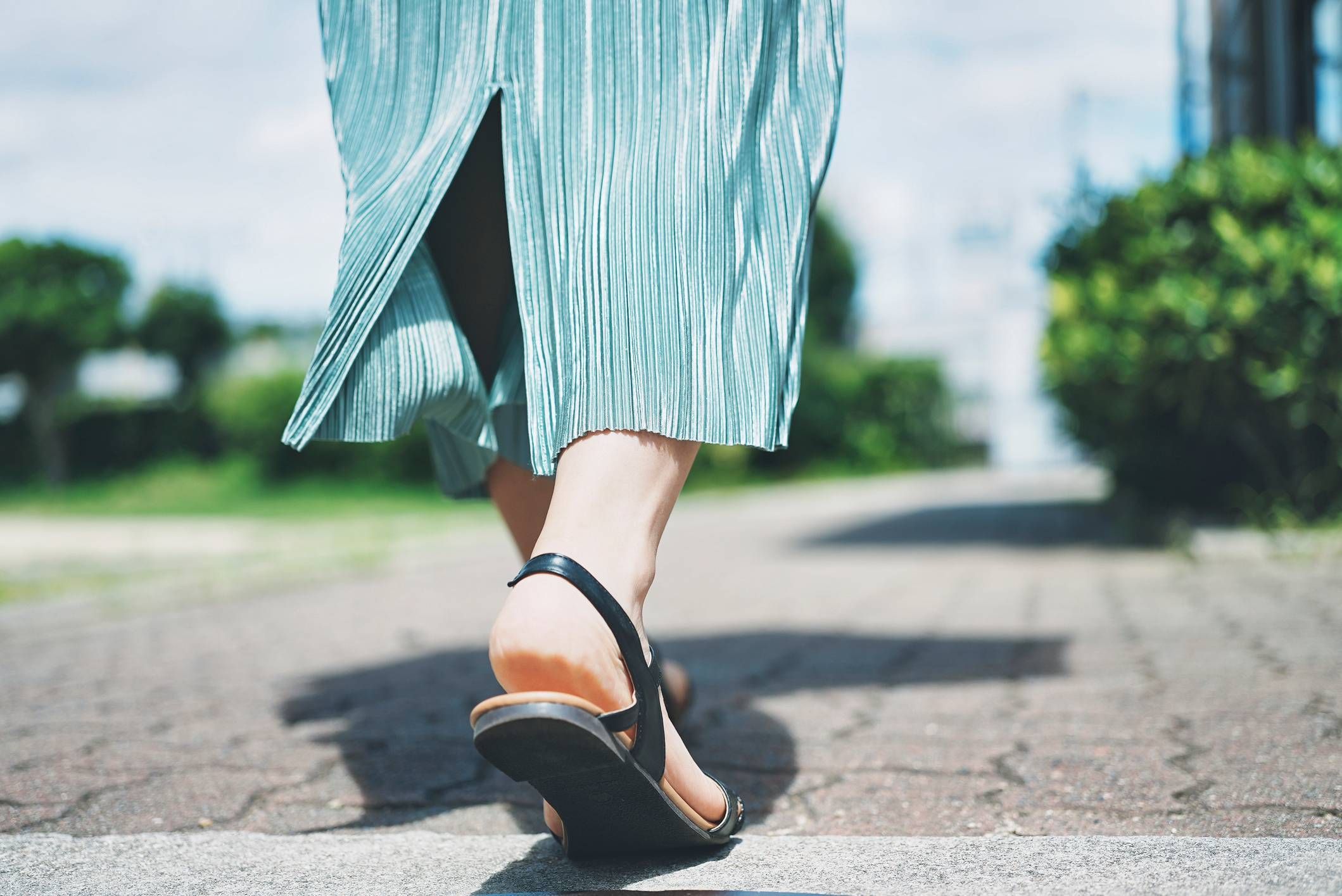 Woman walking with ingrown toenails