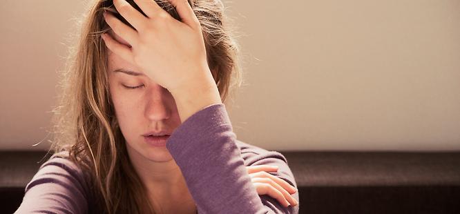 woman confused about the difference between flu and covid19