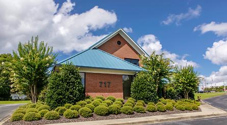 exterior of south oak title and closing in gardendale alabama