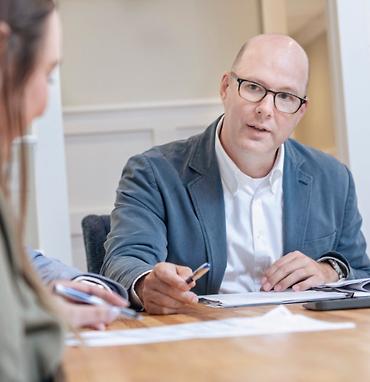 marcus hunt closing attorney at south oak title helping a client close on a home in mt brook alabama